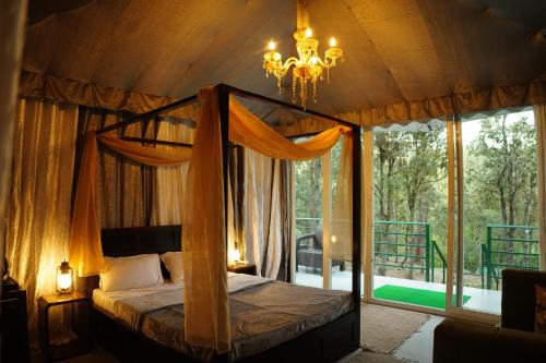 Two Luxury Tents in Majkhali - Buransh & Deodar