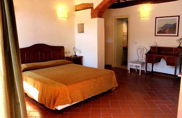 Two-room apartment "Fattoria CasalBosco" an ancient medieval village surrounded by greenery