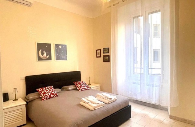 Two-room apartment Porta Garibaldi station - Isola area