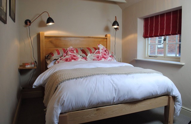 Two storey cottage in the heart of Lymington.