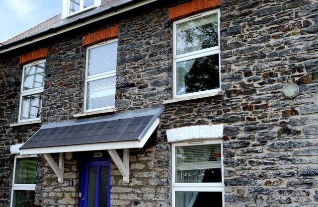 Ty Llew, Tresaith