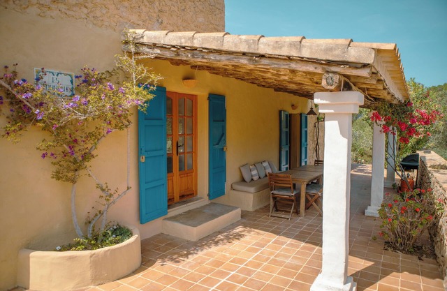 Typical house of Formentera with large garden and garden