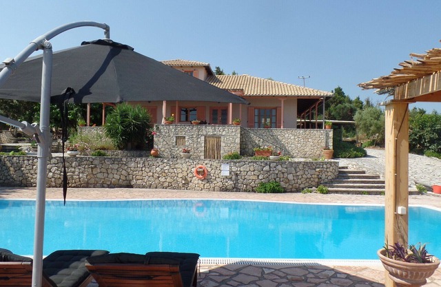 UK Celebrity's Choice: Seaview Villa with Amazing Pool and... Top Privacy