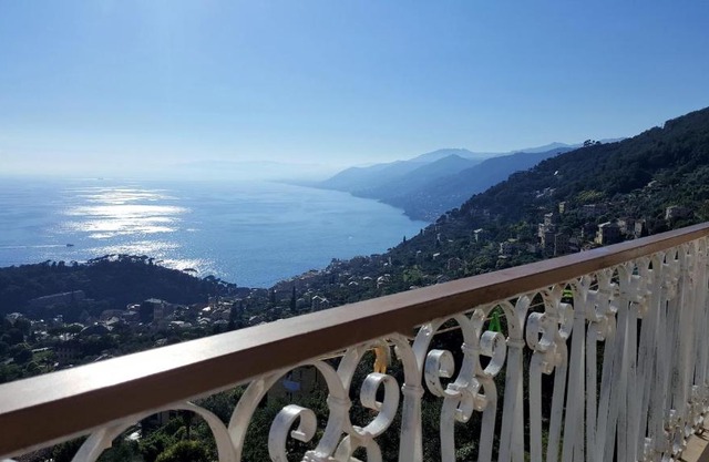 Un Balcone tra Cielo e Mare