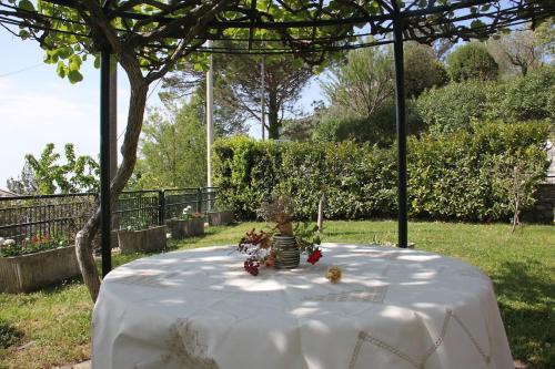 Una casa nel verde sulle colline di Lavagna
