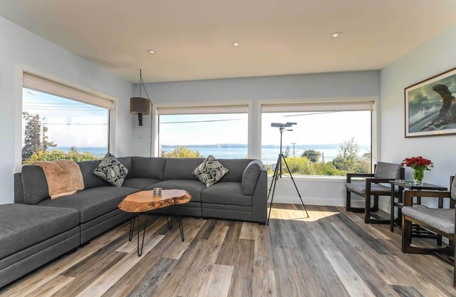 Union Bay Retreat w/Patio + Views - Walk to Ocean!
