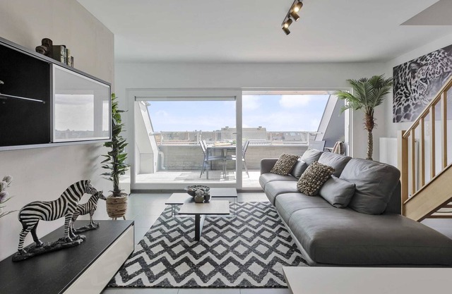 Unique 3-bedroom apartment with parking