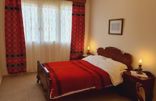 Unique antique decorated Studio Mesili for 2 in Anogia-Crete.