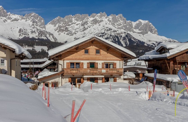 Unique chalet in the center of Ellmau, 100 m from skililft