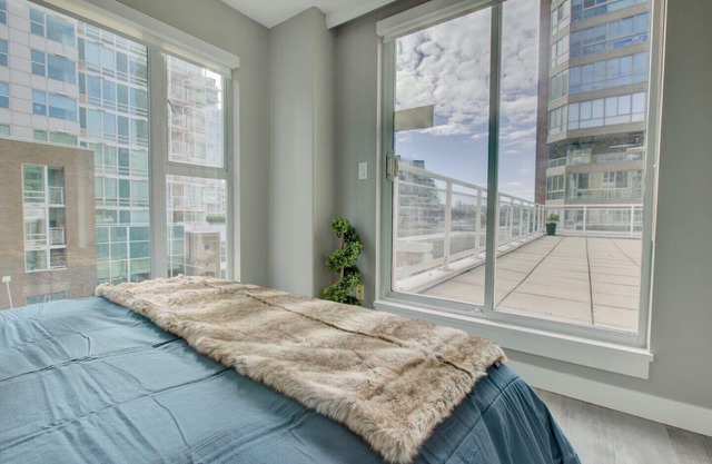 Unique luxury 3 beds 2 baths w/a 650 sqft patio