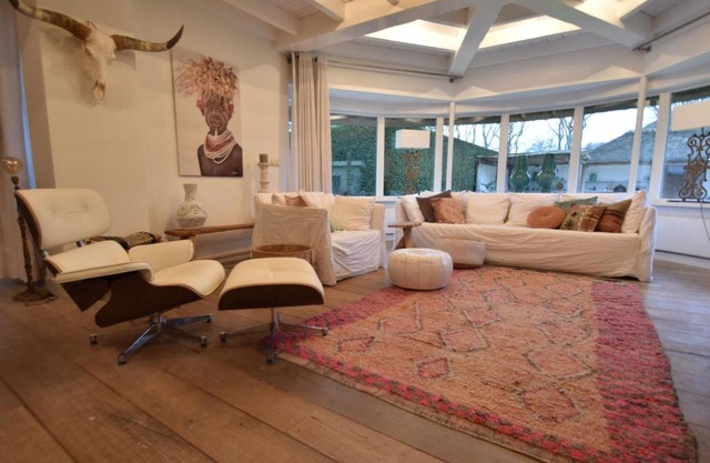 Unique luxury villa on the edge of the Bergerbos with sauna