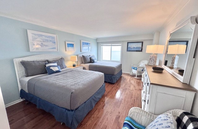 Unit 1206 - Wake Up To Watch Dolphins & Sunrises!