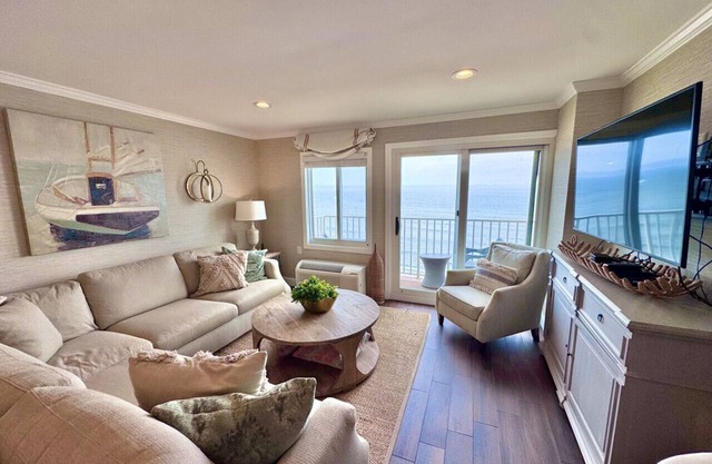 Unit 1401 - 14th Floor Luxury Condo Private Haven!
