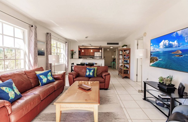 Unit 302-2 Bedroom 2 Bathroom Bay Side Condominium