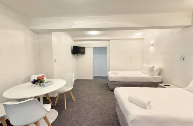 Unit 6，Fenton Summer Lodge