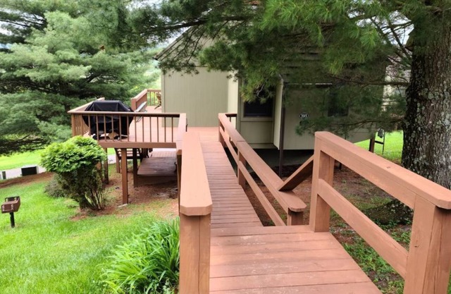 Upbeat Cabin - Serene Mountain escape @ Black Bear Resort