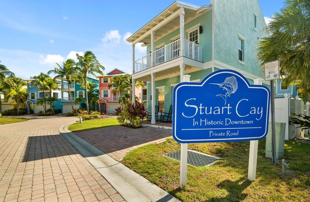 Upscale 3 Bedroom with Great Location