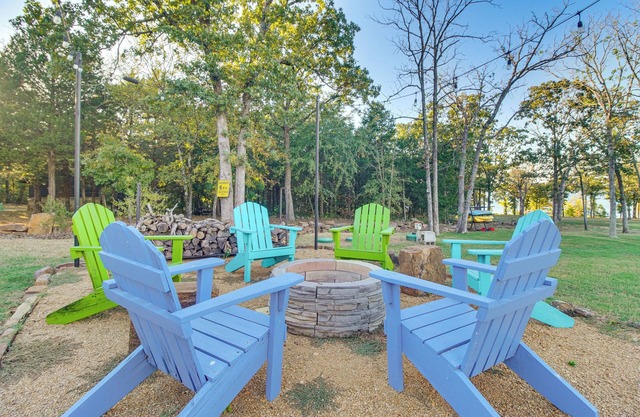 Upscale A-Frame Escape w/Lake Access in Quinton!