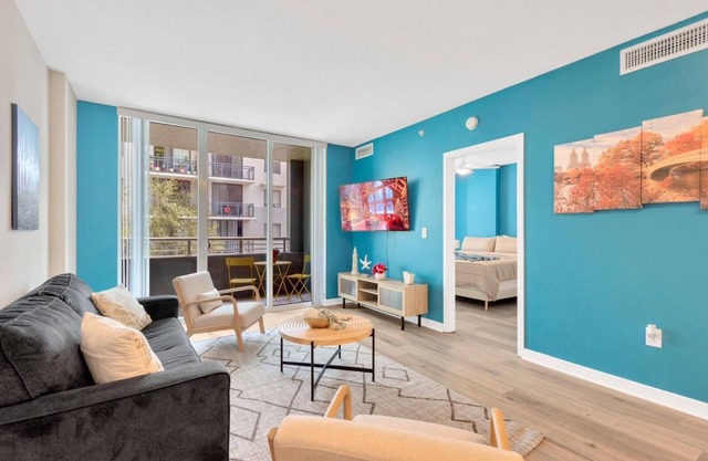 Upscale Apartment In downtown Tampa