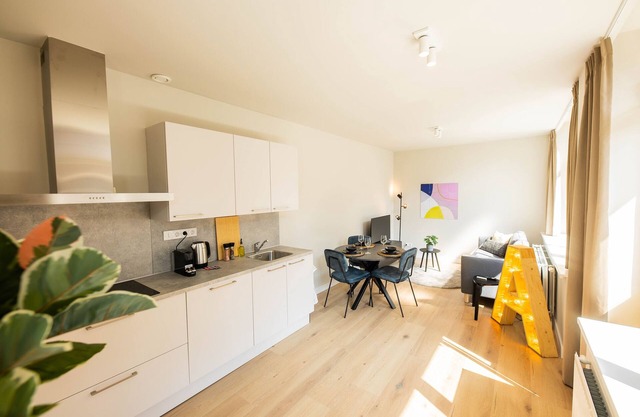 Upscale Haven 2BDR Apartment WS