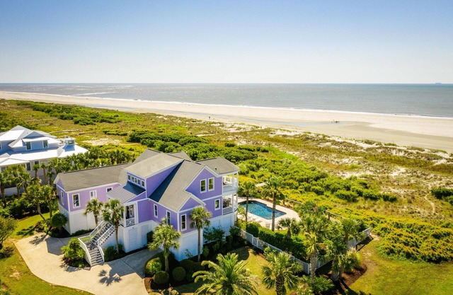 Upscale Oceanfront Home + Private Pool + Family Friendly