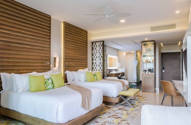 Upscale Resort & Spa With Amazing Family Swimming Pools, 1 Rooftop Adult Only