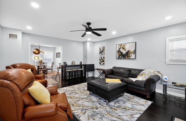 Upscale Urban | Near Downtown & Museum District