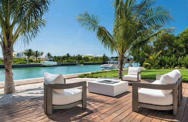 Upscale Villa in Turks and Caicos