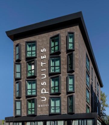 Upsuites Hotel