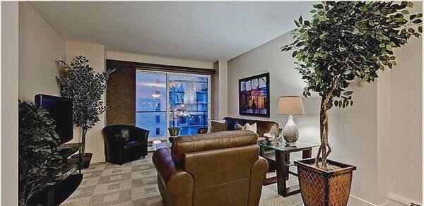 Uptown 1D06 - 1 Bedroom + Den - Calgary, Alberta