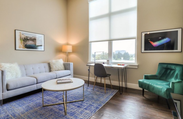 Urban Flat| Spacious Foster City Apartment| High Floor