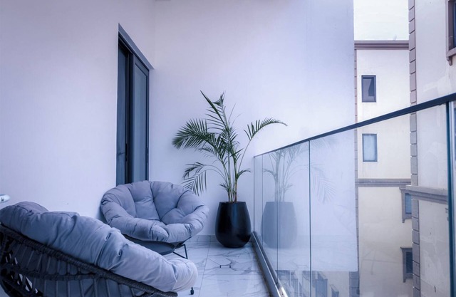 Urban Tranquil Home in the hub of Accra with a Dishwasher and necessary Gadgets