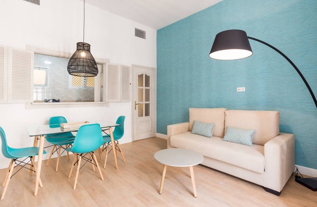 Urbe10 Plaza de la Merced 1 Bedroom Apartment (2B)
