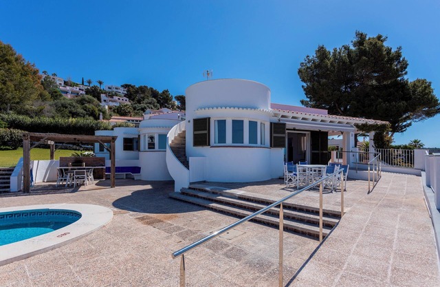 V206 | Villa Isabel - Four Bedroom Villa, Sleeps 8