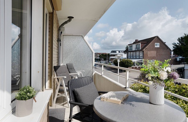 Vacation apartment 6 with balcony at Wicheldorfstraße 34 in Grömitz