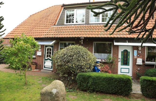 Vacation apartment/apartment for 2 guests with 45m² in Hage (170148)