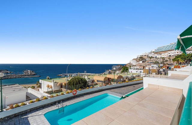 Vacation Apartment 'Calipso Sun and Beach' with Sea View, Wi-Fi and Air Conditioning