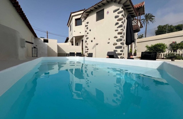 Vacation 'Casa Cucos' with Mountain View, Balcony and Wi-Fi