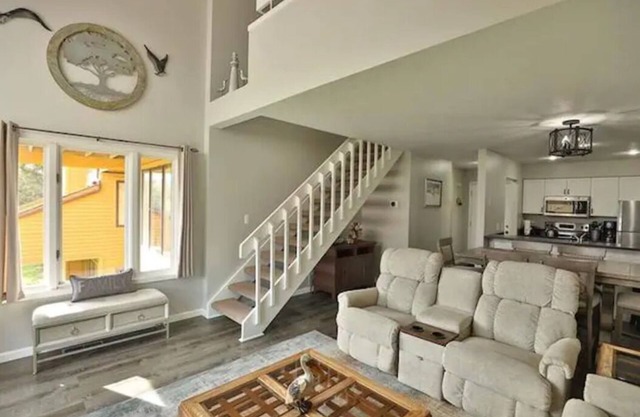Vacation Dream Home | Close to Boyne, Nubs Nob, & Petoskey State Park Beach