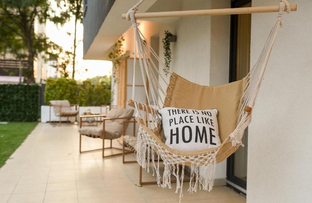 VACATION FEEL - 2BR Apartment with Terrace & Private Parking in Baneasa