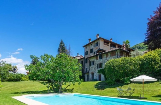 Vacation home Torre in Porto Valtravaglia - 12 persons, 5 bedrooms