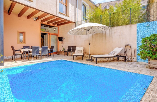 Vacation Home “Can Bodeguita” with Wi-Fi, Air Conditioning, Pool, Balcony & Terrace