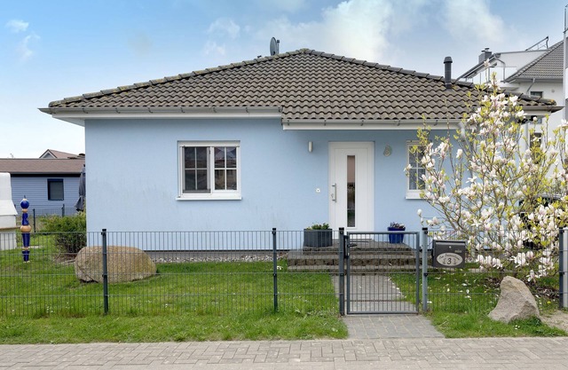 Vacation home Das blaue Haus am Peenestrom - Holiday home Das blaue Haus-2 SZ bis