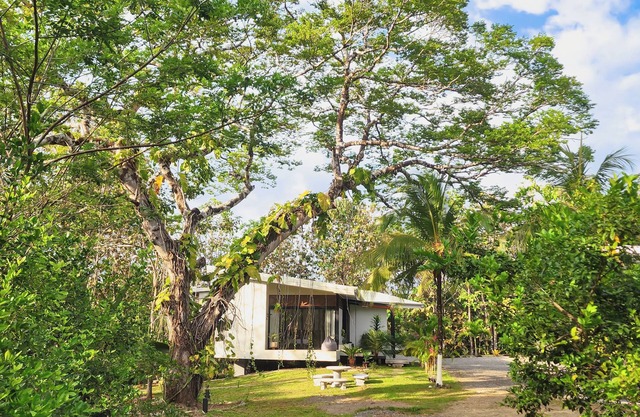 Vacation Home Retreat in Montezuma, Costa Rica – Sleeps 8