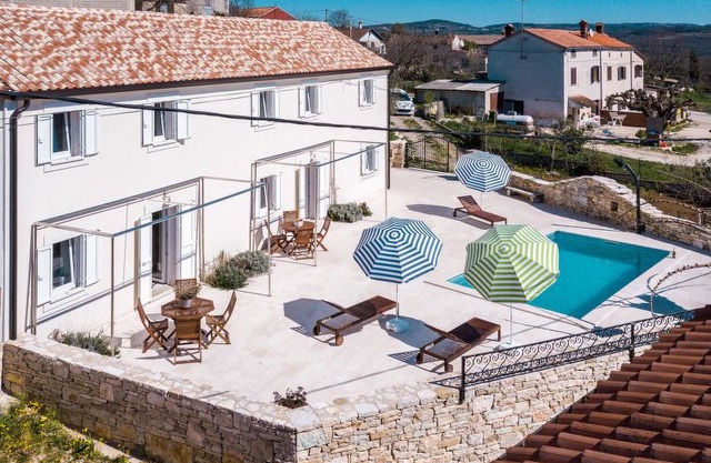 Vacation home Villanova (NVG400) in Novigrad (Istra) - 9 persons, 3 bedrooms
