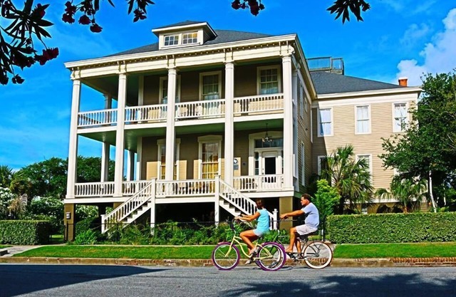 Vacation Home With Full Staff