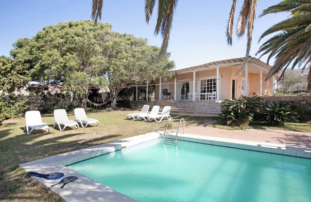 Vacation Villa 'Saint Maxime' with Sea View, Private Pool and Wi-Fi