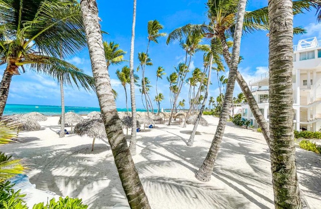 Vacation Villas & Apartments LONG TERM RENTALS BAVARO Los Corales WIFI BBQ