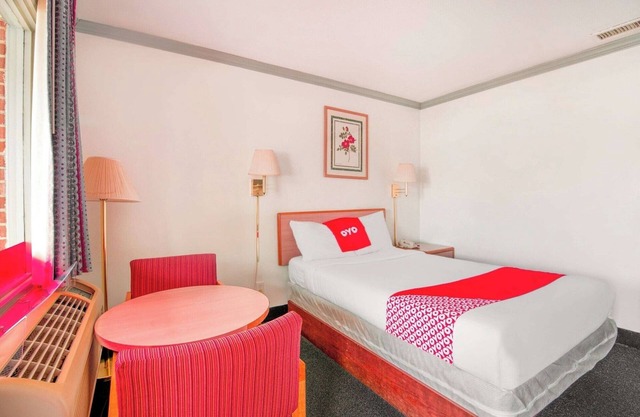 Value Room Just 10 Minutes to Duke University + Free Parking