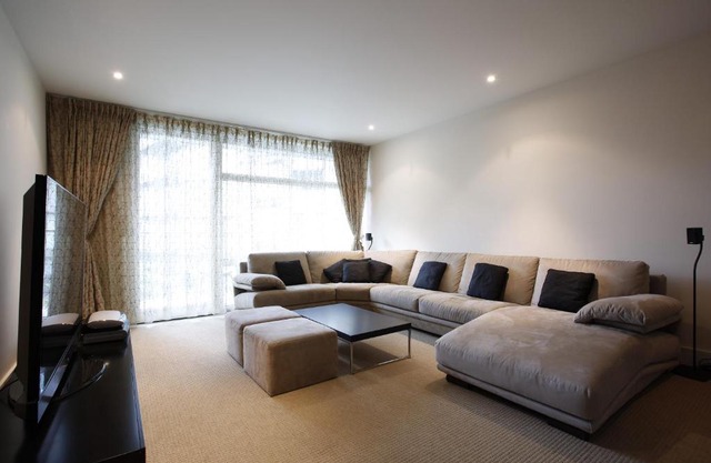 Veeve - Luxury Apartment Chelsea Bridge Wharf